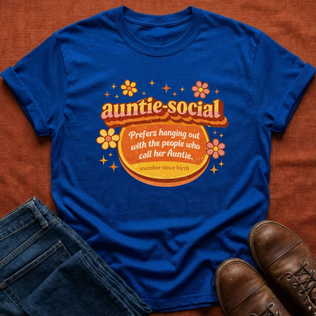 Auntie-Social Distressed Retro T-Shirt